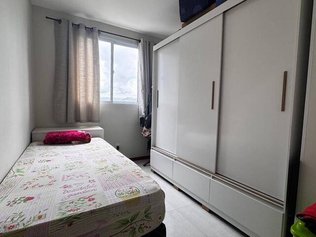 Apartamento para Venda em Cariacica - 4